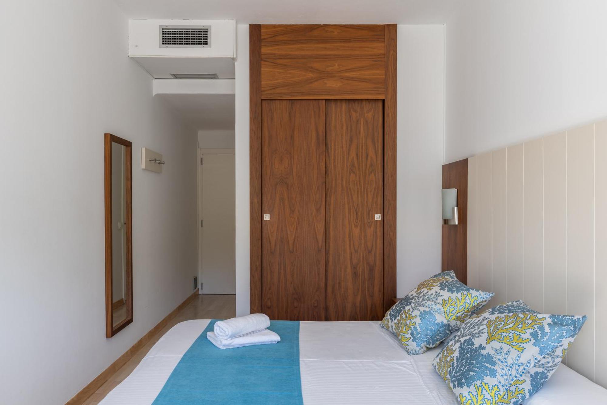 Hostal Neptuno Peguera Exterior foto