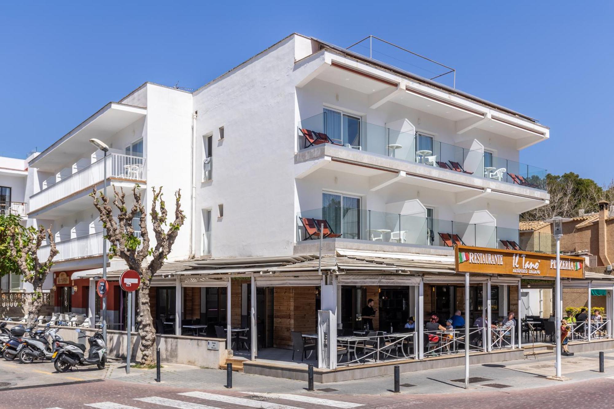 Hostal Neptuno Peguera Exterior foto